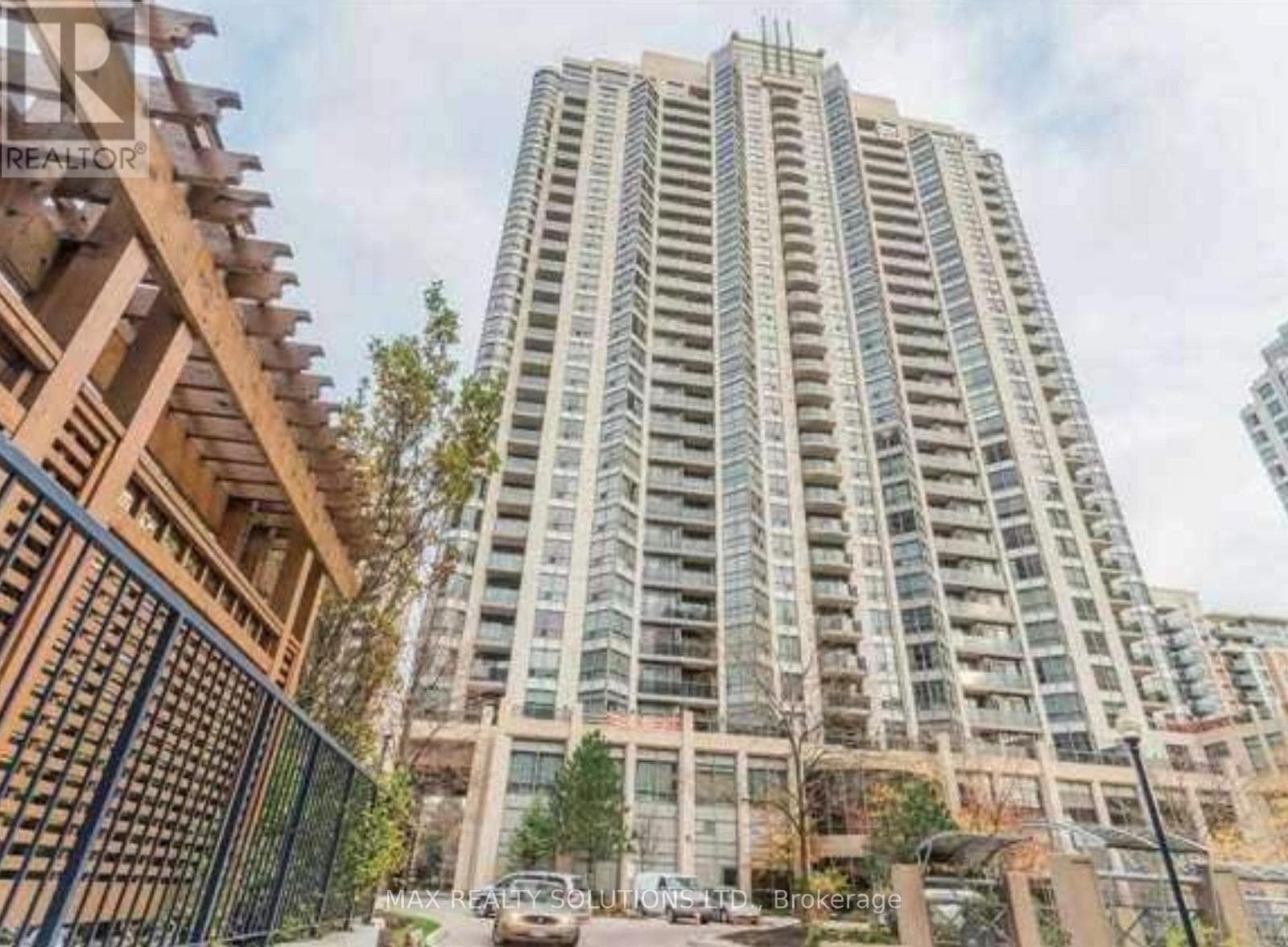 2306 - 10 NORTHTOWN WAY